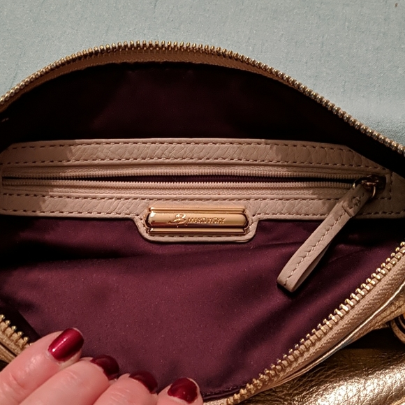 B. MAKOWSKY Gold handbag - Picture 5 of 10